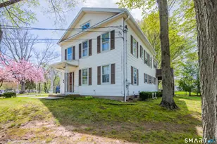 68 Village St, North Haven, CT 06473 - Photo 2