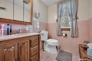68 Village St, North Haven, CT 06473 - Photo 24
