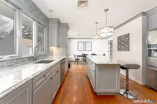 801 Townsend Ave, New Haven, CT 06512 - Photo 8