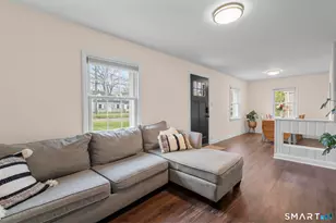 11 Barmore Dr W, Stamford, CT 06905 - Photo 2