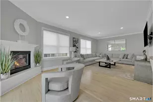 35 Terrace Pl, Stamford, CT 06902 - Photo 10