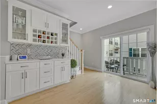 35 Terrace Pl, Stamford, CT 06902 - Photo 8