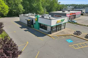 942 Washington St, Middletown, CT 06457 - Photo 1