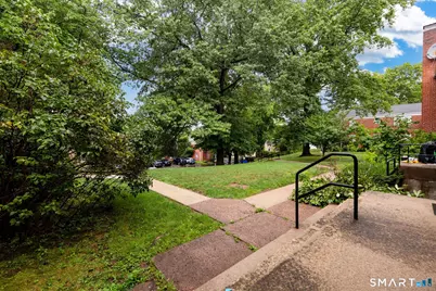 47 Arnold Way #47, West Hartford, CT 06119 - Photo 22