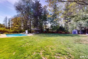 11 Hemlock Dr, Enfield, CT 06082 - Photo 34