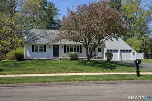 11 Hemlock Dr, Enfield, CT 06082 - Photo 2