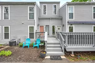 26 Glenview Dr, Cromwell, CT 06416 - Photo 1