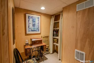 80 Perry St, Putnam, CT 06260 - Photo 8