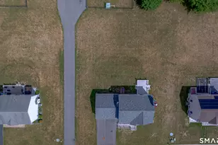20 Walt Dr, Meriden, CT 06450 - Photo 6