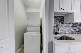 100 Broad St, New Britain, CT 06053 - Photo 20
