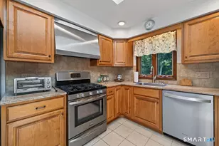 39 Green Hill Ln, Cheshire, CT 06410 - Photo 10