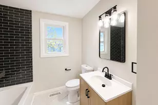 405 Wilcoxson Ave, Stratford, CT 06614 - Photo 6