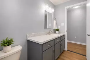 24-25 Acorn St, New Britain, CT 06051 - Photo 6
