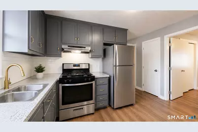24-25 Acorn Street, New Britain, CT 06051 - Photo 2