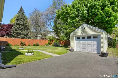 109 Harvey Street, Bridgeport, CT 06610 - Photo 36