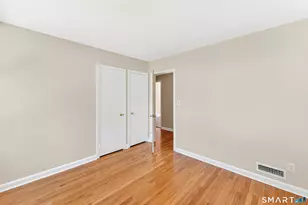 40 Cowan Ave, Stamford, CT 06906 - Photo 16