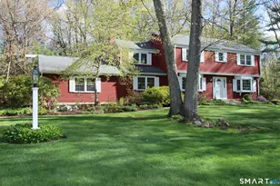 34 Hitchcock Ln, Avon, CT 06001 - Photo 2