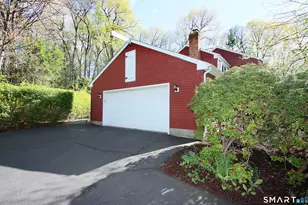 34 Hitchcock Ln, Avon, CT 06001 - Photo 4