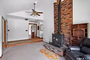 10 Horseshoe Dr, Danbury, CT 06811 - Photo 16