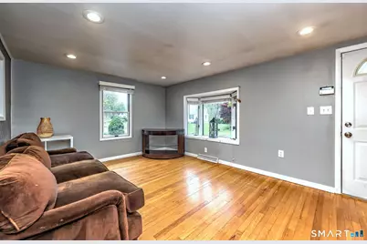 44 Joyce Court, Milford, CT 06461 - Photo 10