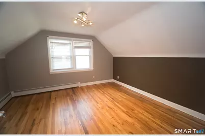 113 Clark Street, Bridgeport, CT 06606 - Photo 12