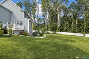 450 James Farm Rd, Stratford, CT 06614 - Photo 28