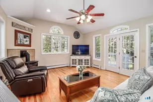 315 Booth Hill Rd, Trumbull, CT 06611 - Photo 12