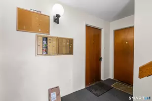 557 Glendale Ave, Bridgeport, CT 06606 - Photo 2
