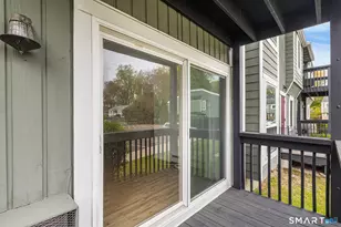 557 Glendale Ave, Bridgeport, CT 06606 - Photo 18