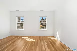 17 Dolsen Pl, Stamford, CT 06901 - Photo 14