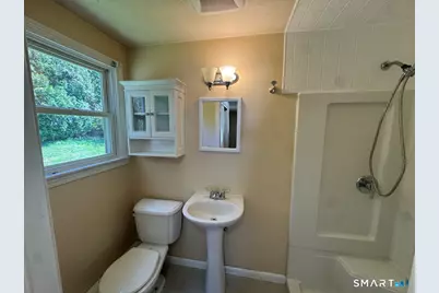 44 Saint James Avenue, Enfield, CT 06082 - Photo 20