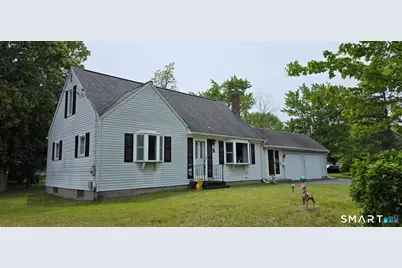 5 Pershing Road, Windsor Locks, CT 06096 - Photo 2