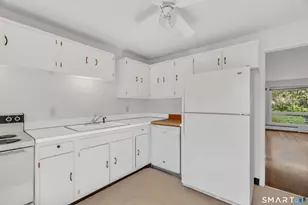 118 Centerbrook Rd, Hamden, CT 06518 - Photo 2