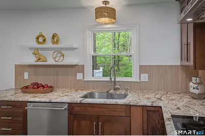 131 Fieldcrest Drive, Ridgefield, CT 06877 - Photo 10