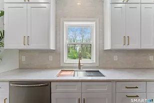 95 Harvest Ridge Rd, Stratford, CT 06614 - Photo 10