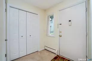 12 Byrne Ct, Farmington, CT 06032 - Photo 2