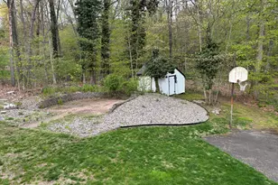 13 Robin Dr, East Haven, CT 06513 - Photo 18