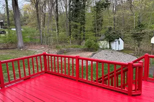 13 Robin Dr, East Haven, CT 06513 - Photo 20