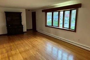 13 Robin Dr, East Haven, CT 06513 - Photo 6