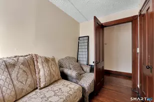 327 Edgewood Ave, New Haven, CT 06515 - Photo 34