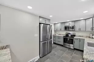 46 Lynde St, Old Saybrook, CT 06475 - Photo 20