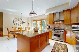 44 Chippenwood Ln, Bristol, CT 06010 - Photo 8