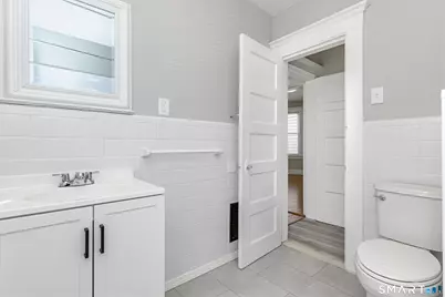 885 Grand Street, Bridgeport, CT 06604 - Photo 20