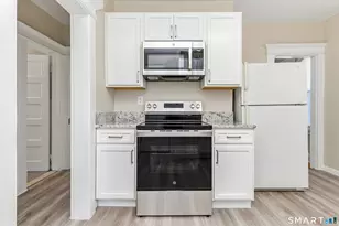 885 Grand St, Bridgeport, CT 06604 - Photo 16