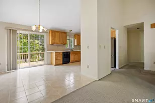 34 Fairlawn St, Bristol, CT 06010 - Photo 6
