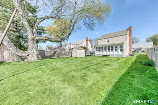 67 Bristol St, Hartford, CT 06106 - Photo 8