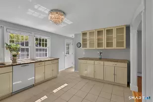 7 Mohawk Dr, Farmington, CT 06085 - Photo 12