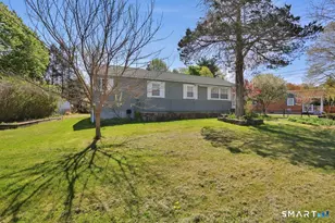 7 Mohawk Dr, Farmington, CT 06085 - Photo 2
