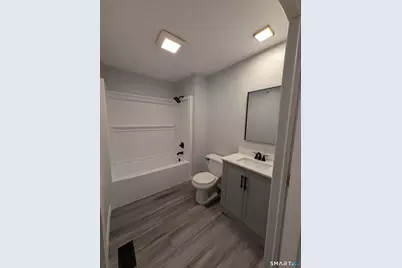 619 Shelton Street #1st Floor R, Bridgeport, CT 06608 - Photo 8