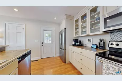 30 Bilyard Street, Milford, CT 06461 - Photo 12